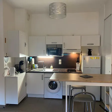 3 Mns De La Avec Jardin Classe 3 Etoiles Apartment *